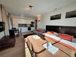 Levi Suites Levi Gold