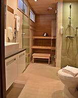 Levi Suites Levi Gold