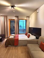 Levi Suites Levi Gold