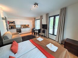 Levi Suites Levi Gold