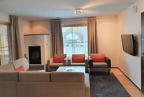 Levi Suites Levi Gold