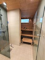 Levi Suites Levi Gold