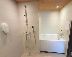 Levi Suites Levi Gold