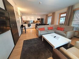 Levi Suites Levi Gold