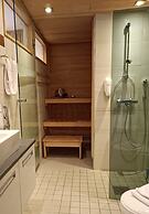 Levi Suites Levi Gold