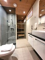 Levi Suites Levi Gold