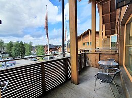 Levi Suites Levi Gold