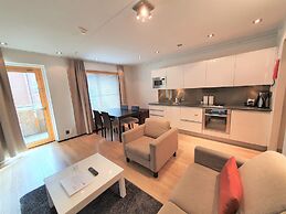 Levi Suites Levi Gold