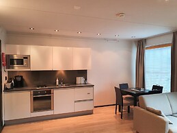 Levi Suites Levi Gold