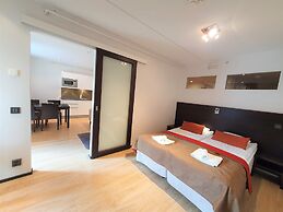 Levi Suites Levi Gold