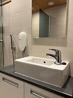 Levi Suites Levi Gold