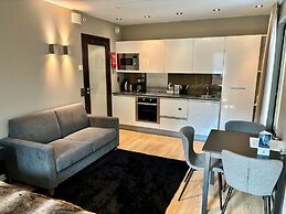 Levi Suites Levi Gold