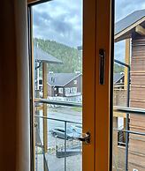 Levi Suites Levi Gold