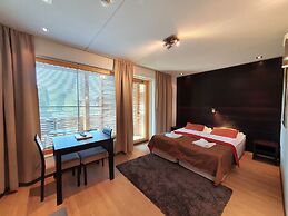 Levi Suites Levi Gold