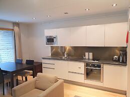 Levi Suites Levi Gold