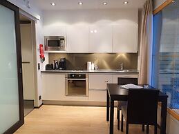 Levi Suites Levi Gold