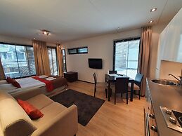 Levi Suites Levi Gold