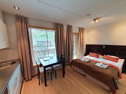 Levi Suites Levi Gold