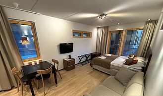 Levi Suites Levi Gold