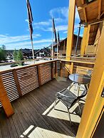 Levi Suites Levi Gold