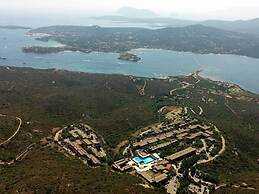 Rena Bianca Cugnana Verde Residence