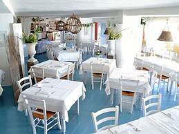 Rena Bianca Cugnana Verde Residence