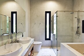 Luxury Sea and Sunset View 4BR 4BA Pool Villa