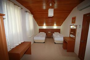 Sea Breeze Hotel & Apartments