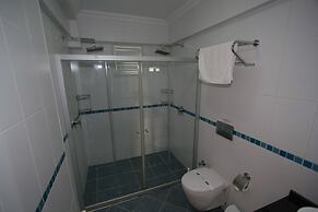 Sea Breeze Hotel & Apartments