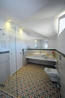 Sea Breeze Hotel & Apartments