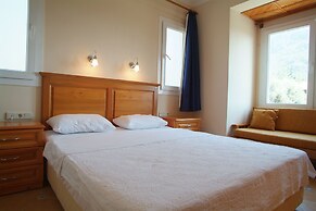 Sea Breeze Hotel & Apartments