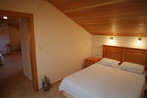 Sea Breeze Hotel & Apartments