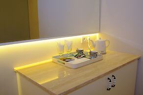 Sea Breeze Hotel & Apartments