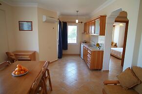 Sea Breeze Hotel & Apartments