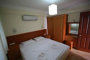 Sea Breeze Hotel & Apartments