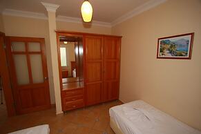 Sea Breeze Hotel & Apartments