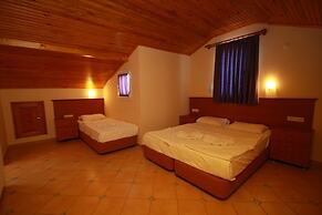 Sea Breeze Hotel & Apartments