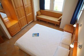 Sea Breeze Hotel & Apartments