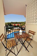 Sea Breeze Hotel & Apartments