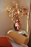 Tzivras Villa & Apartments