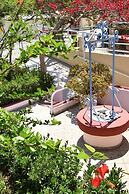 Tzivras Villa & Apartments