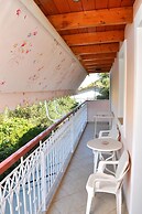 Tzivras Villa & Apartments