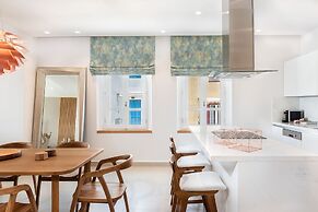 Avra Apartments Venetian Harbour