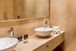 Avra Apartments Venetian Harbour