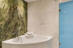 Avra Apartments Venetian Harbour