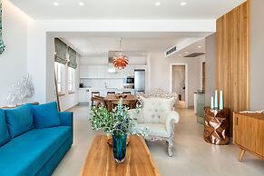 Avra Apartments Venetian Harbour