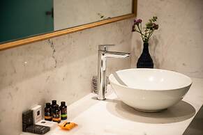 Avra Apartments Venetian Harbour