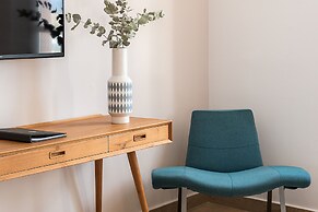 Avra Apartments Venetian Harbour