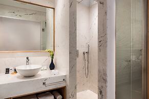 Avra Apartments Venetian Harbour