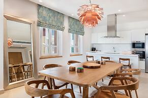 Avra Apartments Venetian Harbour